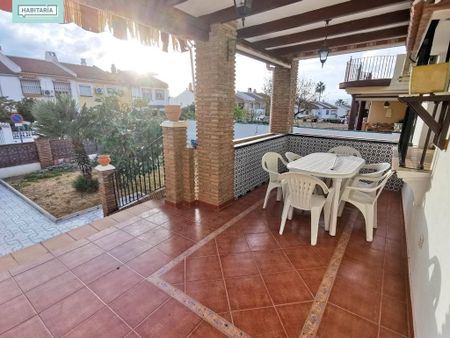 3 room luxury Detached House for rent in Alhaurín de la Torre, Andalusia - Photo 4