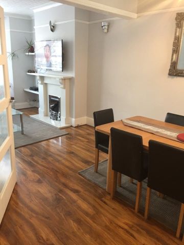 4 Bed Terraced House, Lewes Road, BN2 - Photo 5
