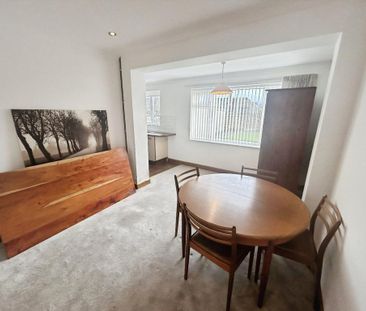 3 bedroom semi-detached house to rent - Photo 3