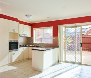 MODERN 2 BEDROOM PLUS STUDY/THIRD BEDROOM - Photo 5