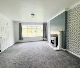 3 bedroom detached house to rent - Photo 2