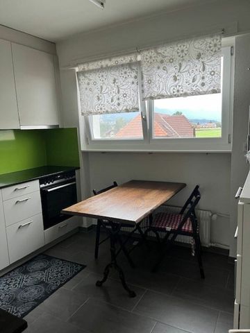 Gepflegte 4.5-Zimmerwohnung in Schwadernau zu vermieten - Photo 2