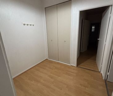 Location Appartement 3 pièces 68m² - Photo 4