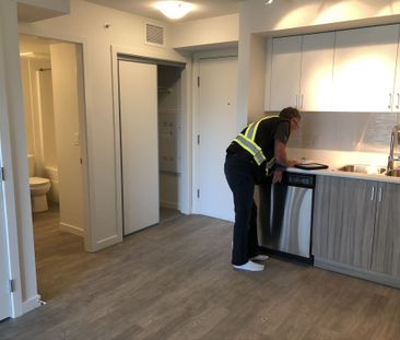 University District: U8 – Top Floor, 1 bed, 1 bath - Photo 6