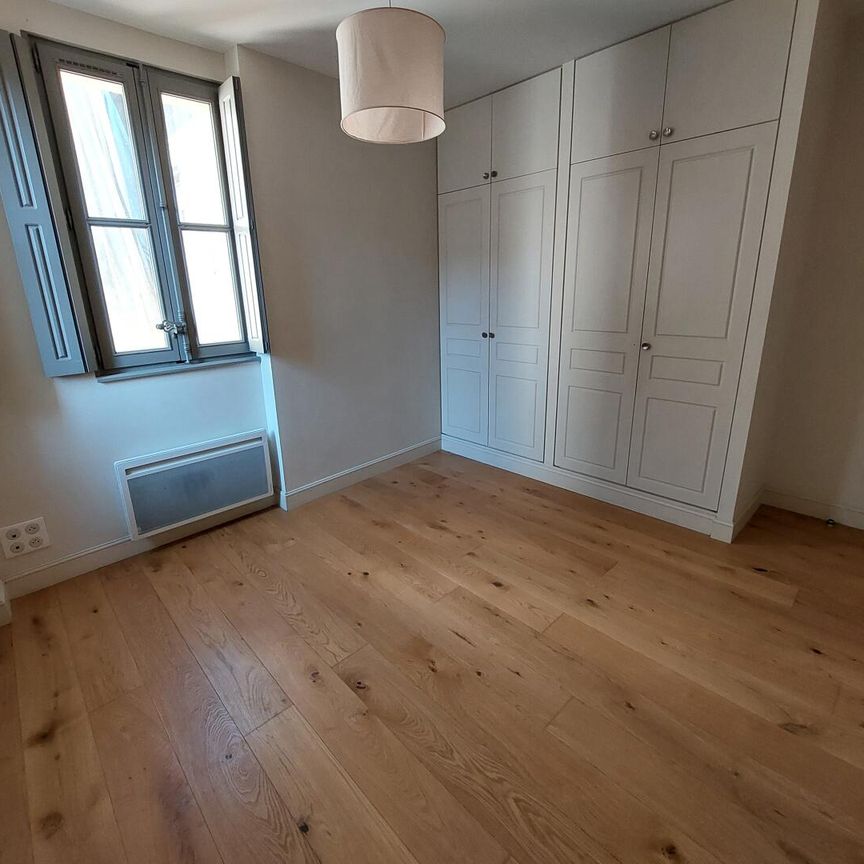 location Appartement F3 DE 66.77m² À NIMES - Photo 1