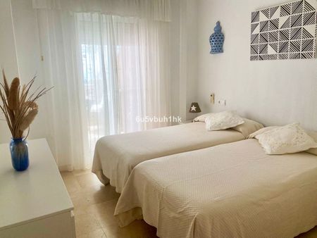 Ground Floor Apartment in Fuengirola - Photo 3