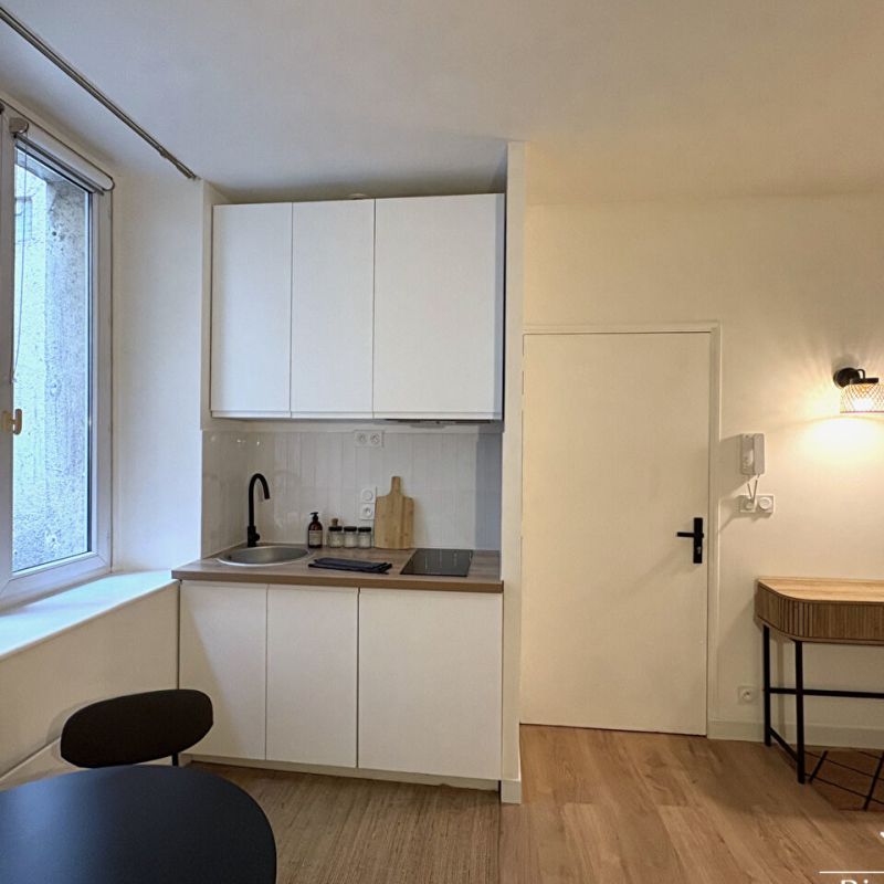 HYPERCENTRE DE NANTES - Appartement Nantes 2 pièces - Photo 1