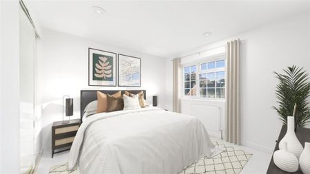 5 bedroom semi-detached house to rent - Photo 2