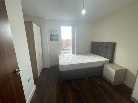 3 bedroom apartment to rent - Photo 3