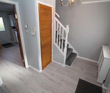 3 bedroom terraced house to rent - Photo 6