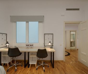 Carrer de Balmes, Barcelona, Catalonia 08006 - Photo 4