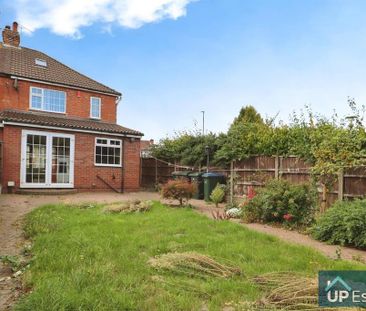 3 bedroom end of terrace house to rent - Photo 3