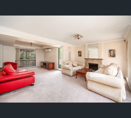 19 Gibbins Street, Sunnybank Hills, Qld 4109 - Photo 1