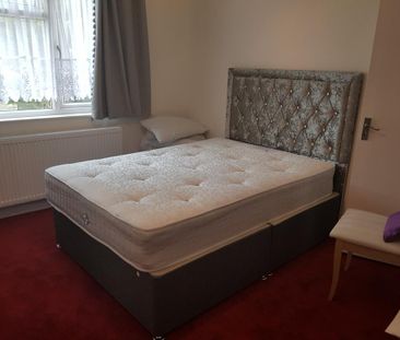 2 bedroom house share to rent - Photo 2