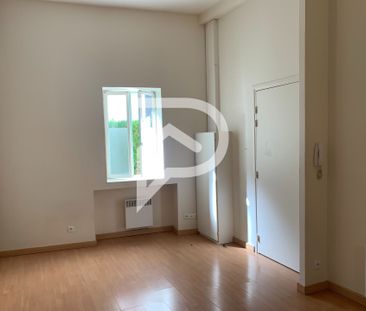 À BOURGES À louer Appartement 1 pièce 21.88 m2 Loyer 365,00 €/mois charges comprises * - Photo 2