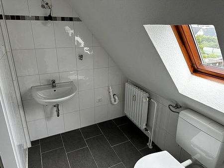 Stadtleben trifft Idylle: Attraktive 2,5-Zimmer-Wohnung in Dortmund Mengede - Photo 3