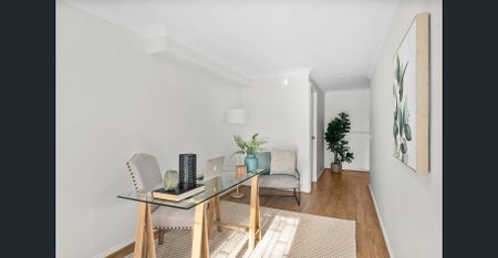 Perfectly Positioned - Walk to Town! - Photo 4