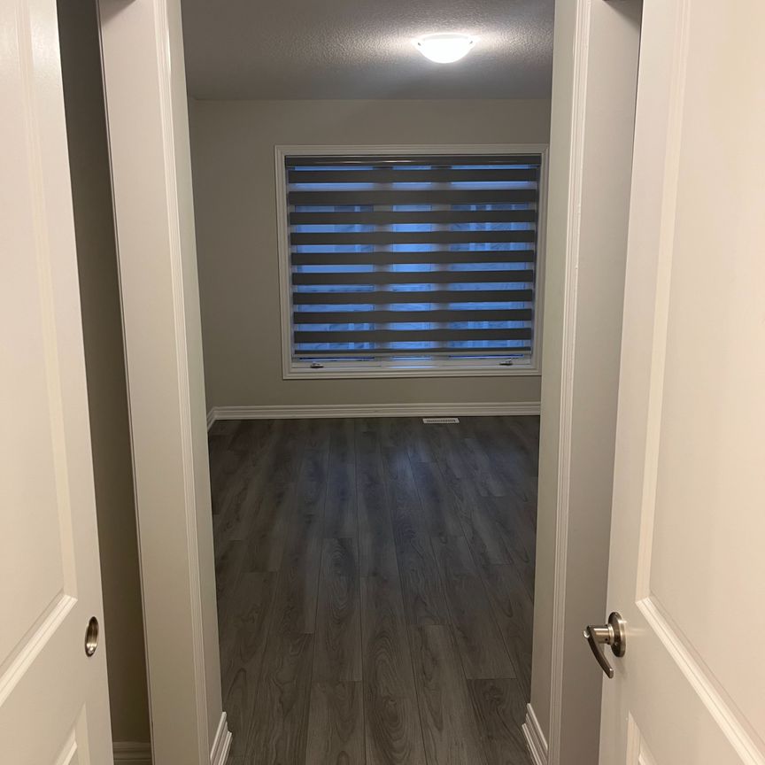 For Lease - 40 Zinfandel Drive Unit# 55, Hamilton, Ontario - Photo 1