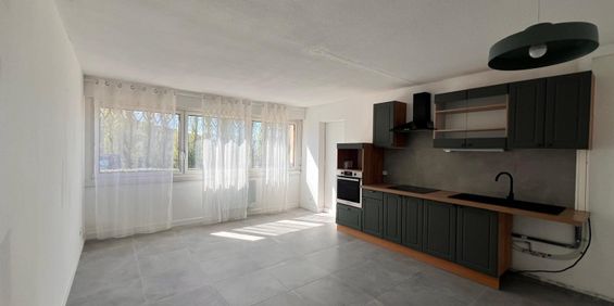 Location Appartement 4 pièces 75m² - Photo 3