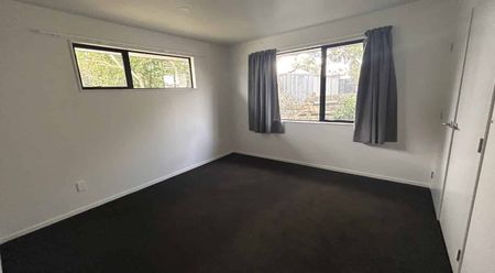 3-Bed New Build on Worcester! - Photo 3