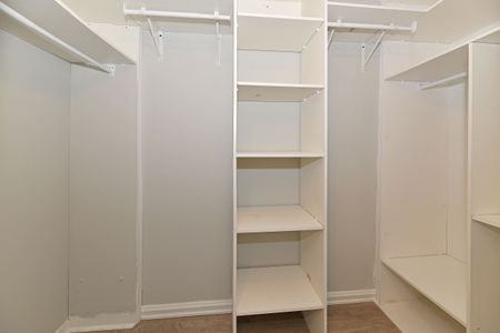 For Lease - 360 Bloor Street Unit# 607, Toronto, Ontario - Photo 2