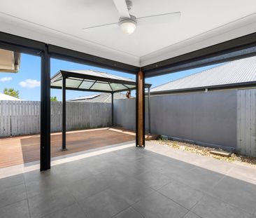Family Home with Ducted Air-conditioning & Solar Electricity - Photo 1