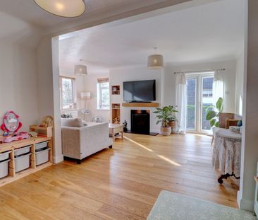 4 bedroom detached house to rent - Photo 4