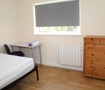 8 Trekeen Road, Penryn - Photo 5