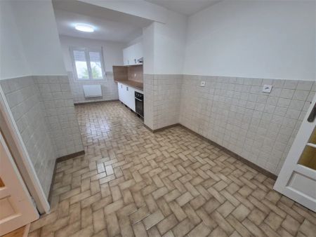 Location appartement 4 pièces - 92.42m² à Raillencourt-sainte-olle (59554) - Photo 2