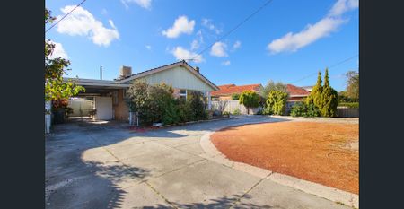 Character home near the Swan - Photo 5