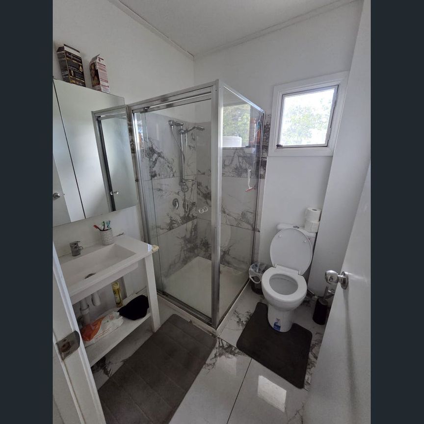 Charming Granny Flat in Lara - 2 Bed, 1 Bath - Photo 1