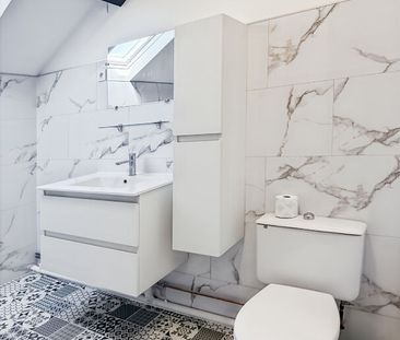 Appartement clé en main, entièrement refait à neuf, alliant charme,... - Photo 5