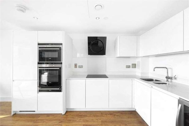 Alie Street, London, E1 - Photo 1