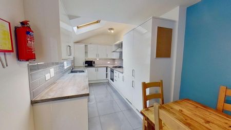 6 bedroom house to rent - Photo 2