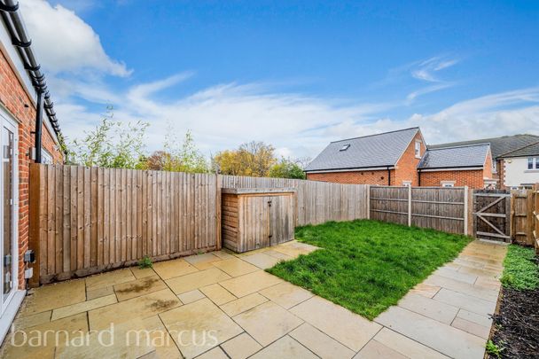 Cleveland Road, New Malden - Photo 1