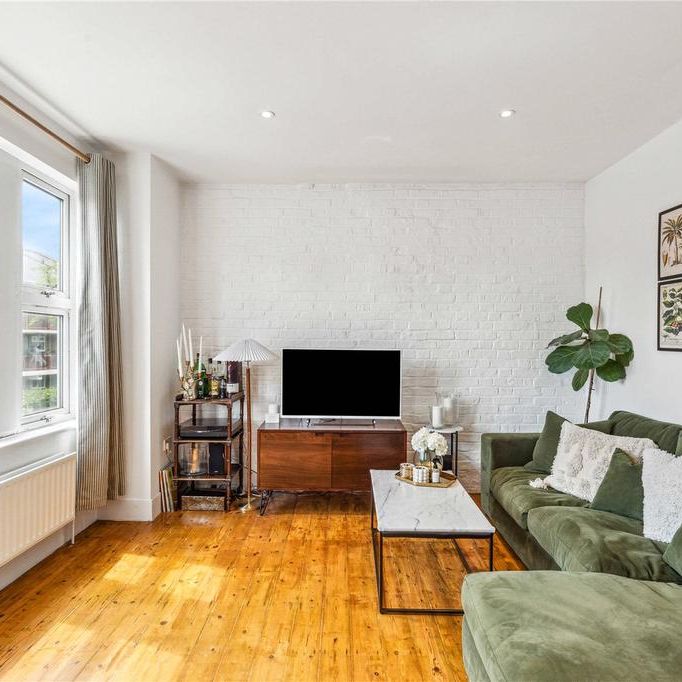 2 bedroom flat to rent - Photo 1