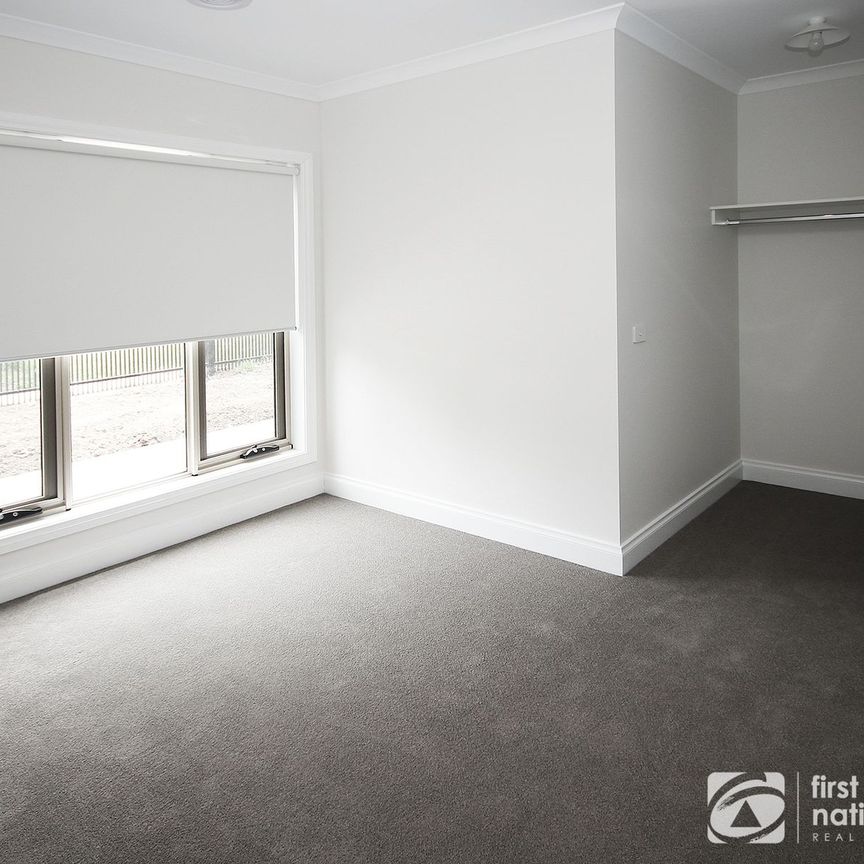 6 Canterbury Street, 3977, Cranbourne Vic - Photo 1