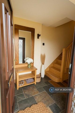 3 bedroom detached house to rent - Photo 3