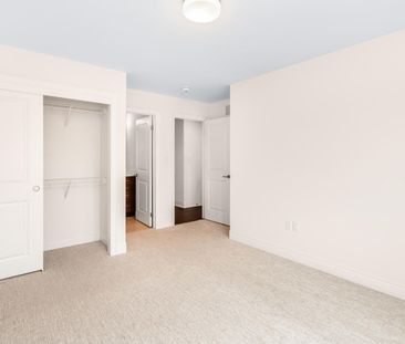 For Lease - 2184 Postmaster Drive Unit# 13, Oakville, Ontario - Photo 2