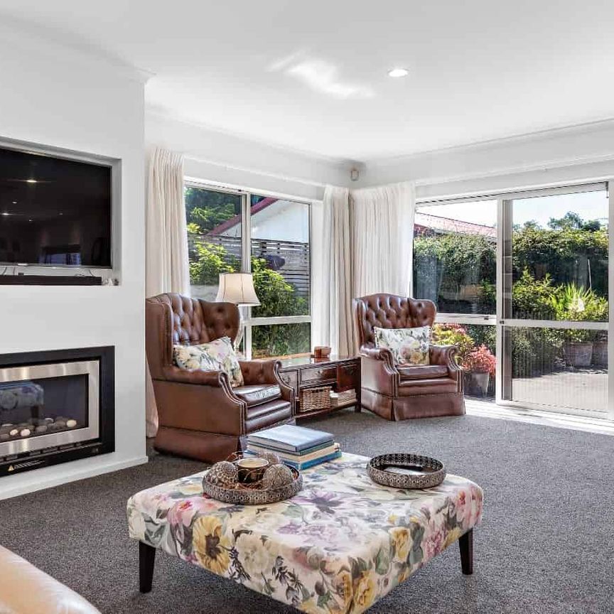 Lovely 3 bedroom home - Photo 1