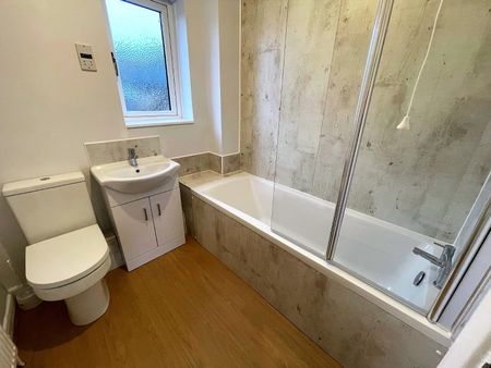 2 bedroom terraced house to rent - Photo 5