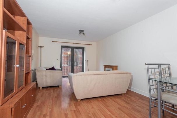 Apt 4, City Gate, Sussex Place, Belfast, BT2 8LN - Photo 1