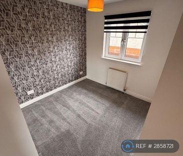 3 bedroom semi-detached house to rent - Photo 4