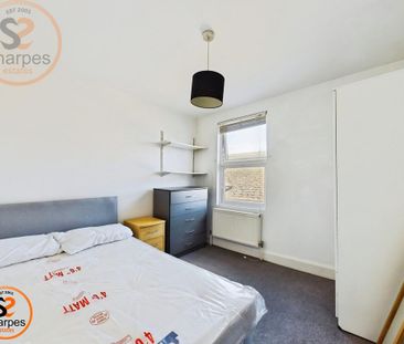 1 bedroom in a house share to rent - Photo 5