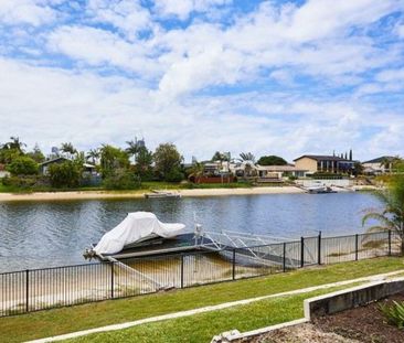 79 Markeri Street, Mermaid Waters - Photo 2