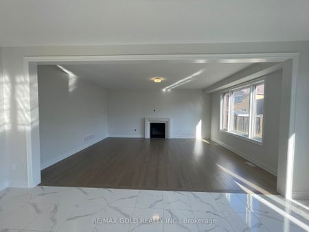 For Lease - 31 Dolomite Drive, Brampton, Ontario - Photo 5