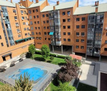 Piso de alquiler en Calle de la República Eslovaca, 9, Arcos - Photo 2