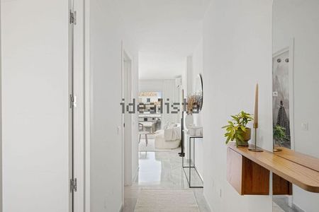 Alquiler de piso en Calle Centauro s/n - Photo 2