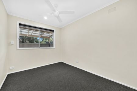 1 Catherine Drive, REDWOOD PARK - Photo 5