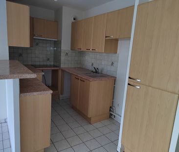 Location Appartement 2 pièces 47m² ORLEANS 45100 - Photo 2